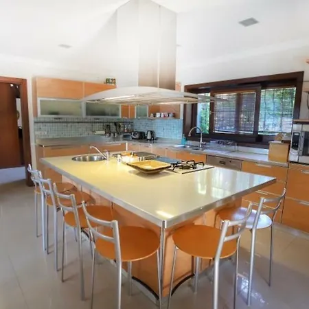 Gurece Villa *